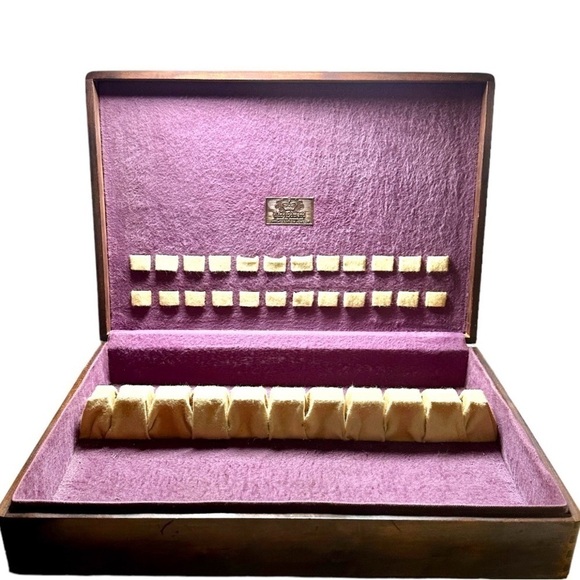 VINTAGE, KING EDWARD, EXQUISITE SILVERPLATE, ANTI-TARNISH CHEST. - Picture 9 of 15